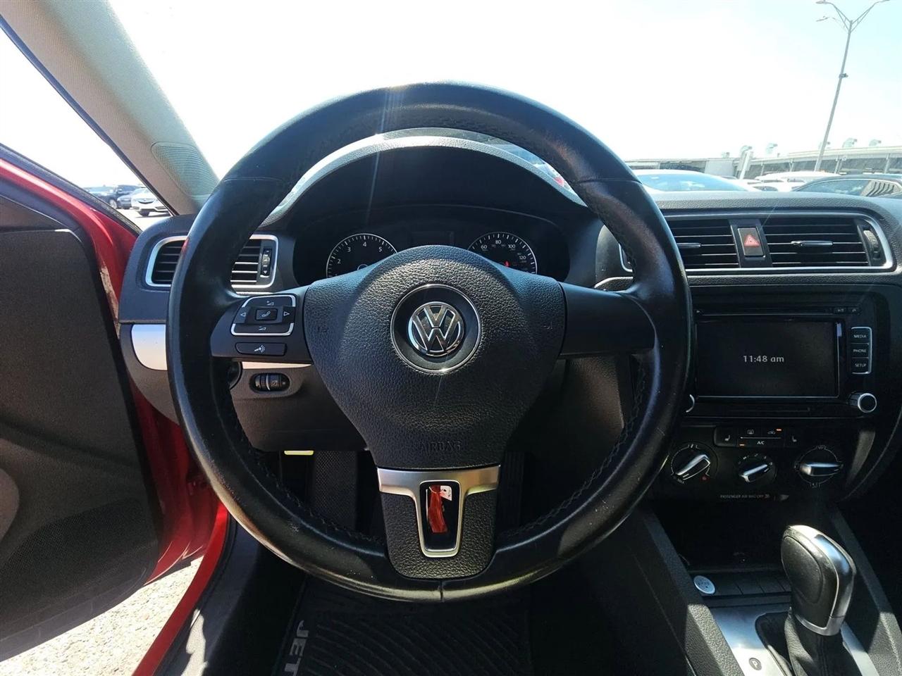 Volkswagen Jetta Sedan 4dr Auto SE 2014