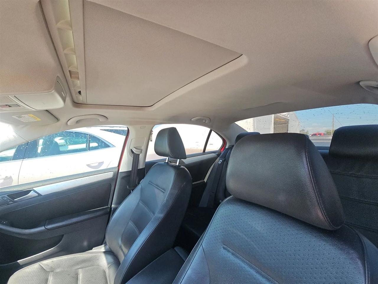 Volkswagen Jetta Sedan 4dr Auto SE 2014