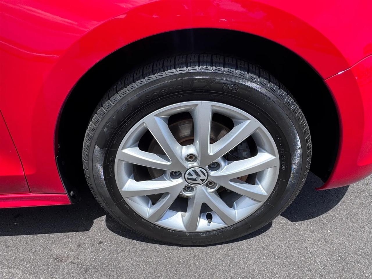 Volkswagen Jetta Sedan 4dr Auto SE 2014