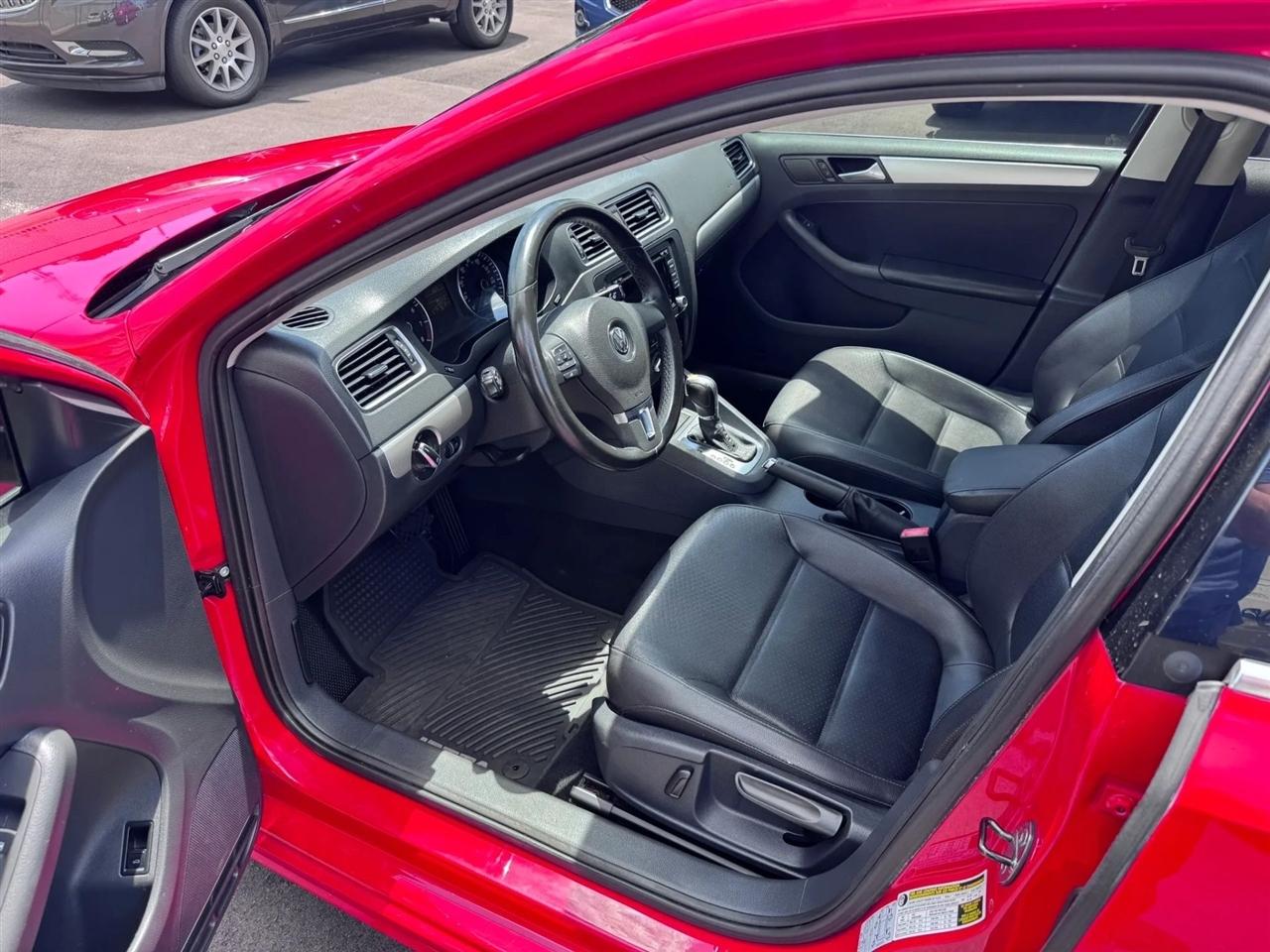 Volkswagen Jetta Sedan 4dr Auto SE 2014