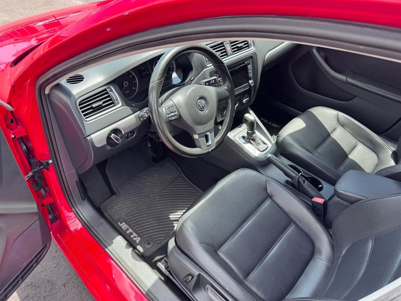 Volkswagen Jetta Sedan 4dr Auto SE 2014