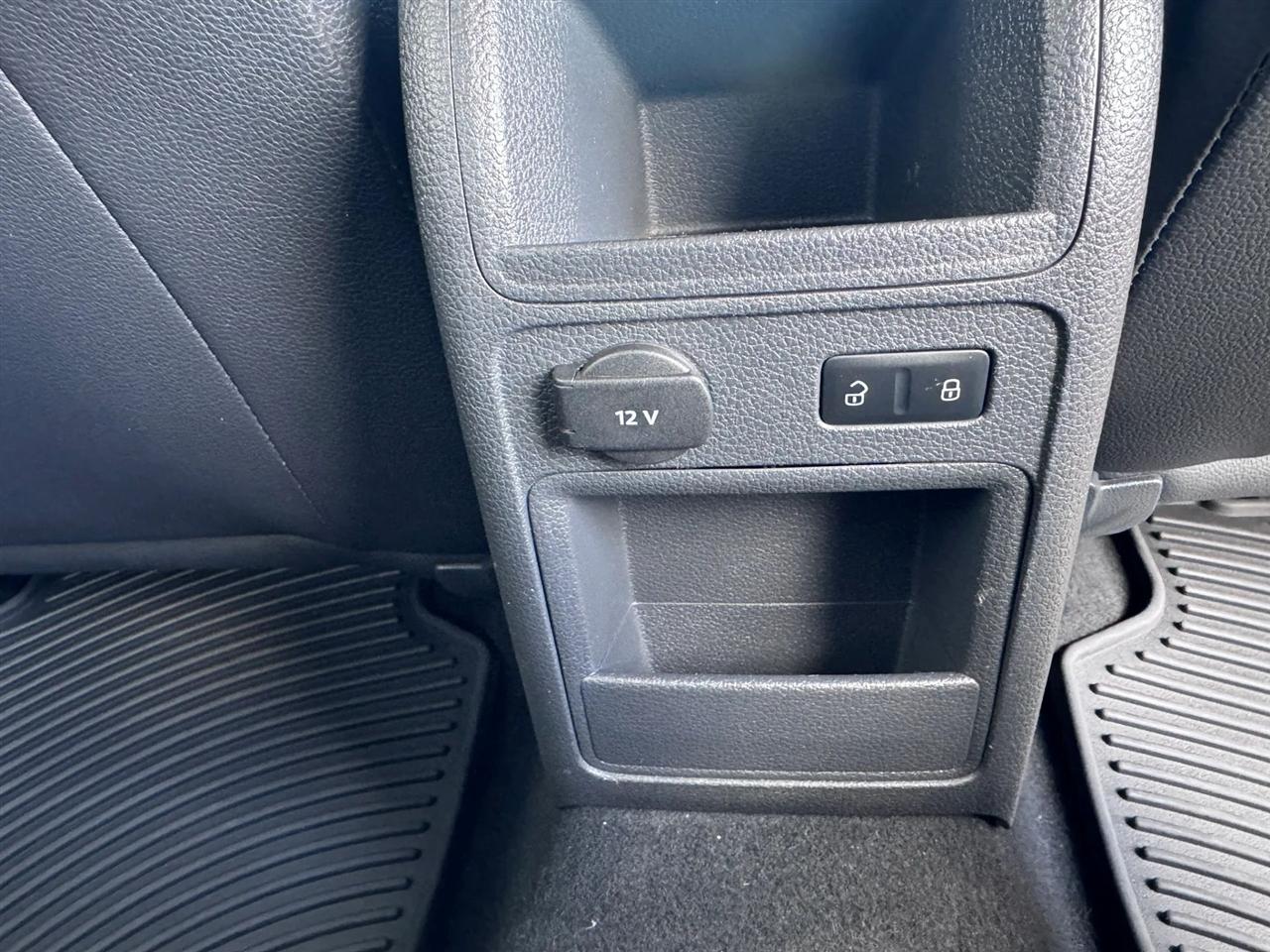 Volkswagen Jetta Sedan 4dr Auto SE 2014