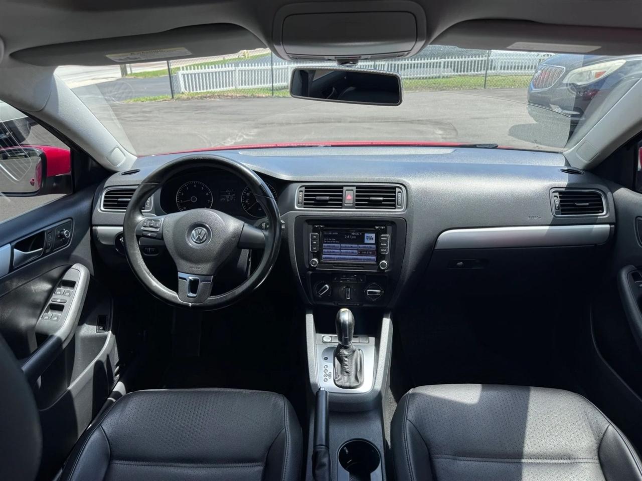 Volkswagen Jetta Sedan 4dr Auto SE 2014