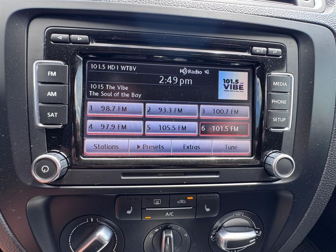 Volkswagen Jetta Sedan 4dr Auto SE 2014