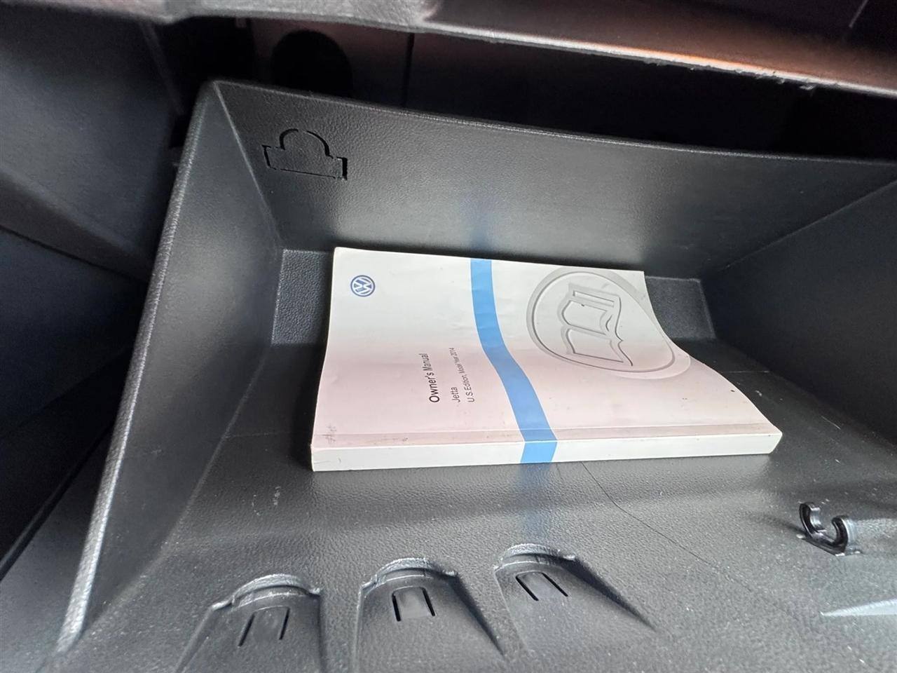 Volkswagen Jetta Sedan 4dr Auto SE 2014