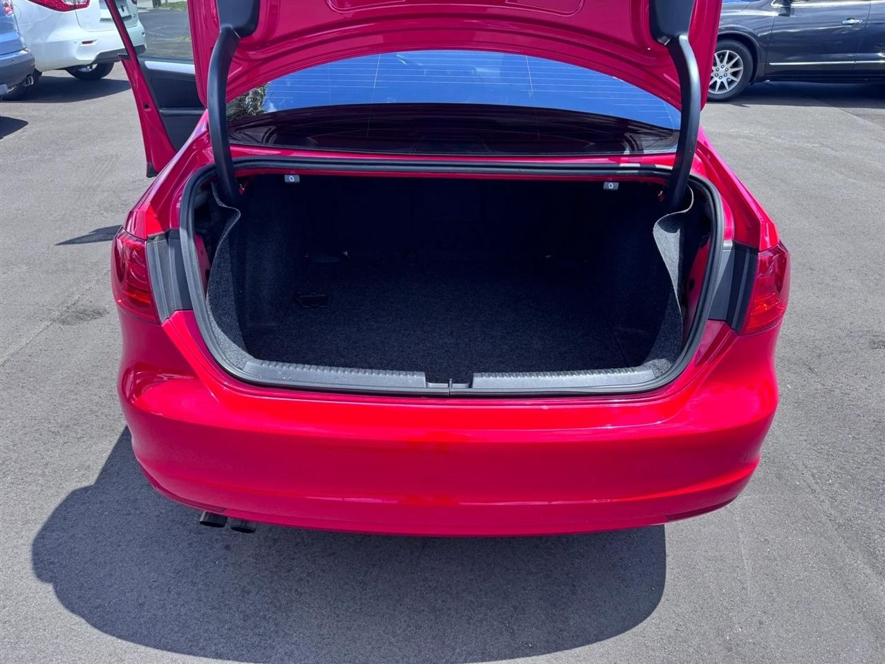 Volkswagen Jetta Sedan 4dr Auto SE 2014