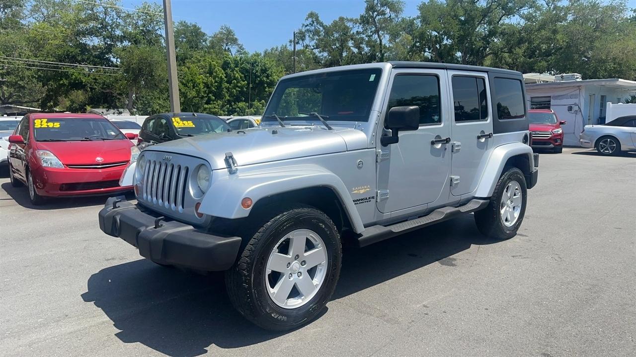 Jeep Wrangler 4WD 4dr Unlimited Sahara 2007