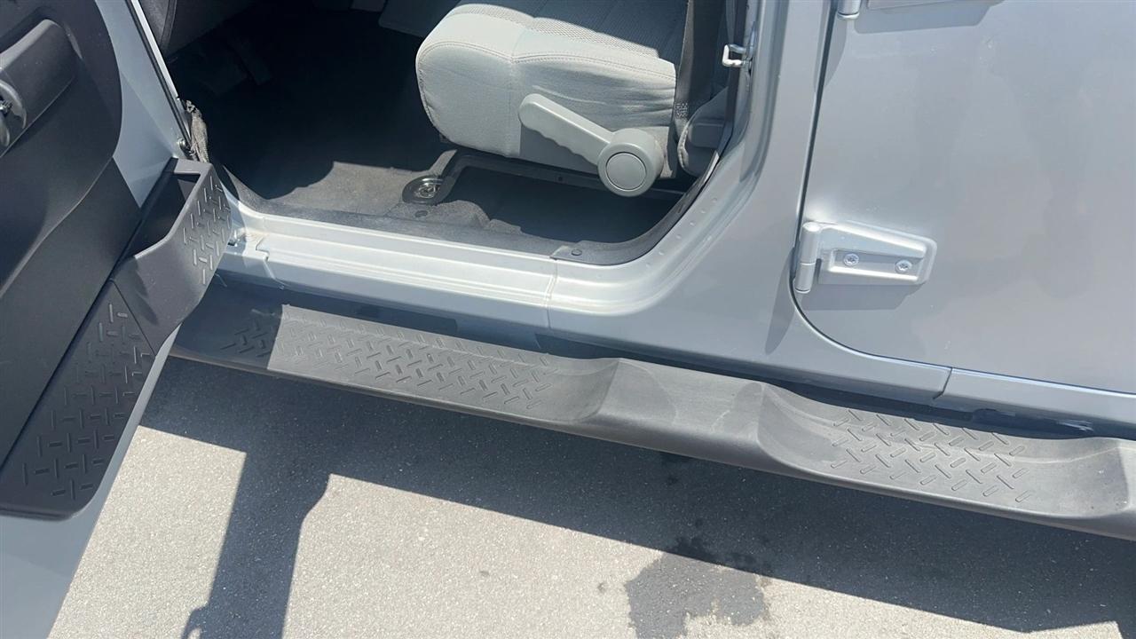 Jeep Wrangler 4WD 4dr Unlimited Sahara 2007