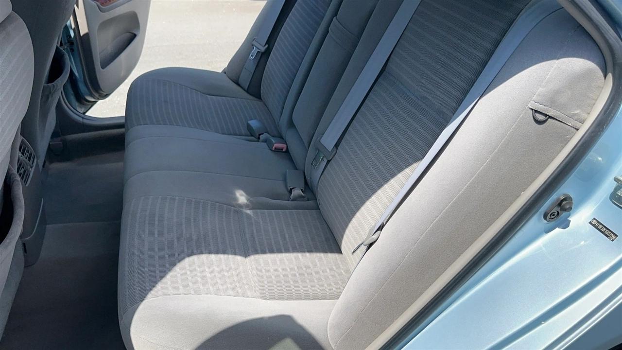 Toyota Camry 4dr Sdn XLE Auto (Natl) 2005