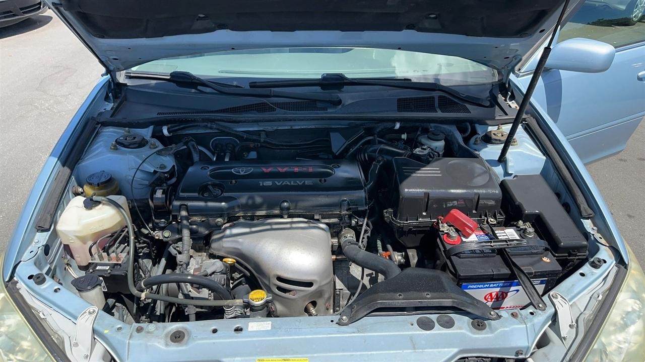 Toyota Camry 4dr Sdn XLE Auto (Natl) 2005