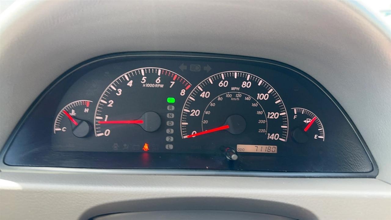 Toyota Camry 4dr Sdn XLE Auto (Natl) 2005