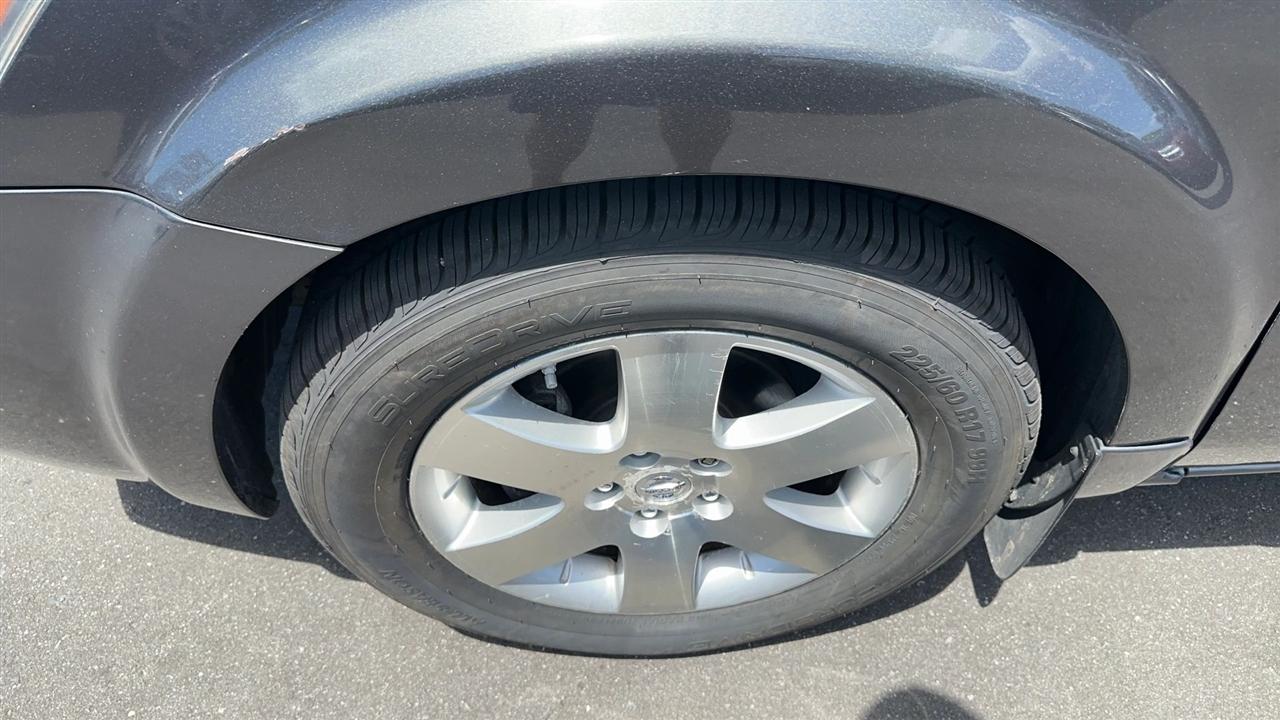 Nissan Quest 4dr Van SE 2004