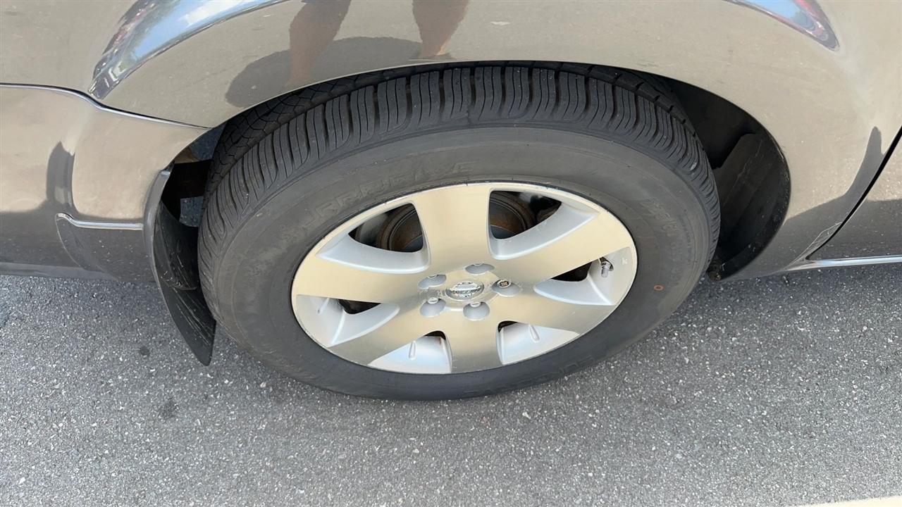 Nissan Quest 4dr Van SE 2004