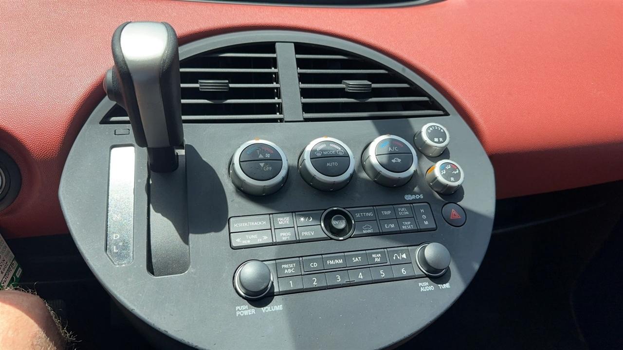 Nissan Quest 4dr Van SE 2004