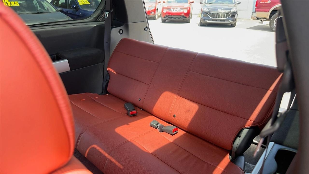 Nissan Quest 4dr Van SE 2004