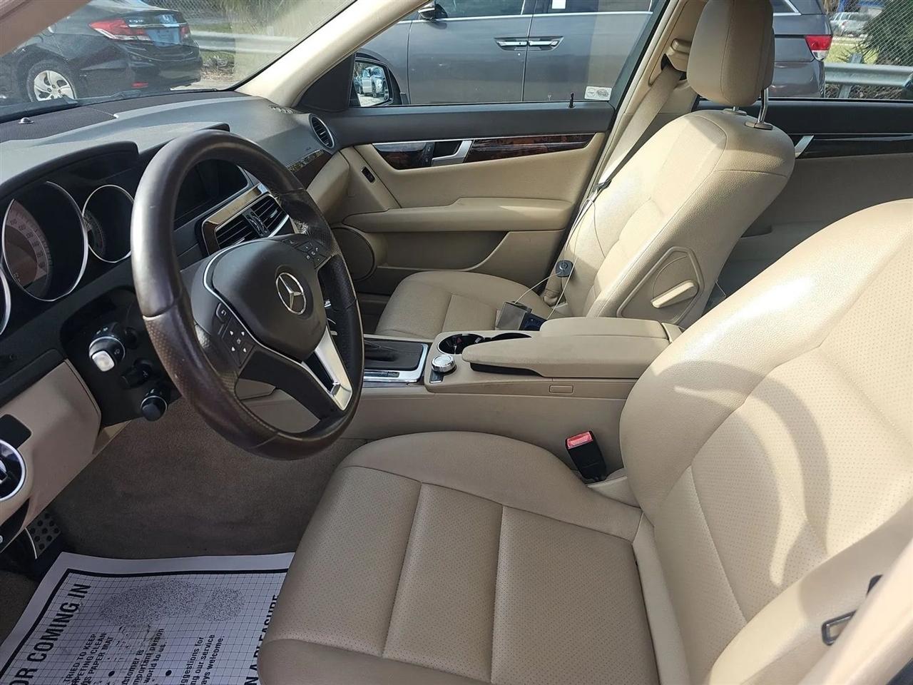 Mercedes-Benz C-Class 4dr Sdn C 300 Sport 4MATIC 2013