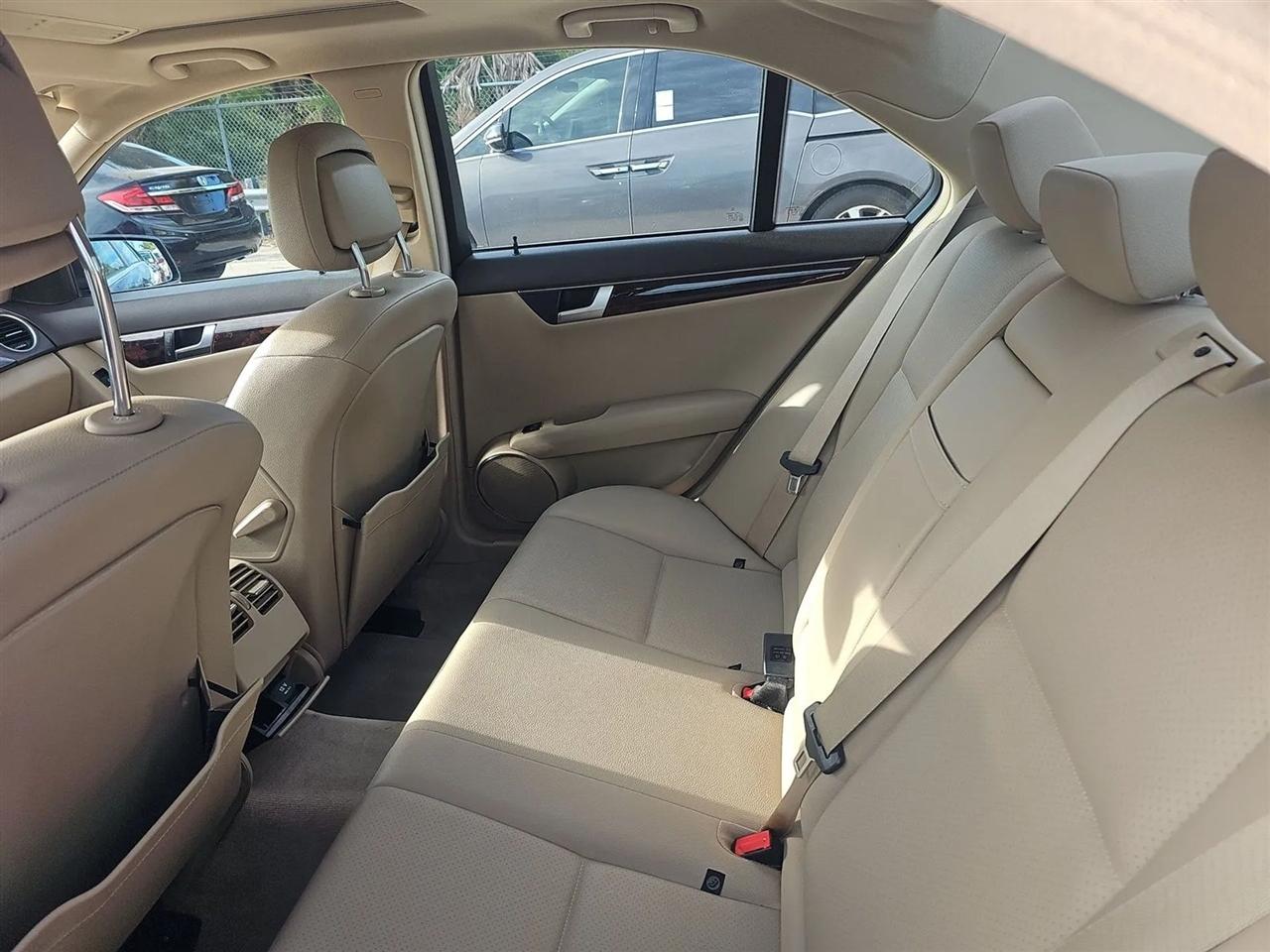 Mercedes-Benz C-Class 4dr Sdn C 300 Sport 4MATIC 2013