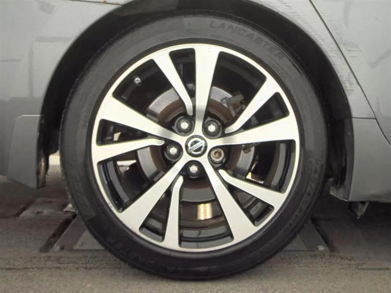 Nissan Maxima 4dr Sdn 3.5 SL 2016