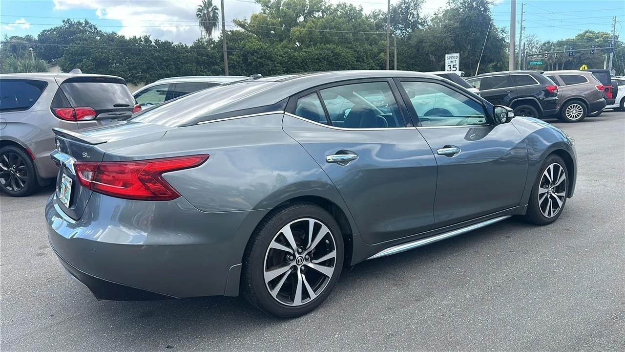 Nissan Maxima  2016