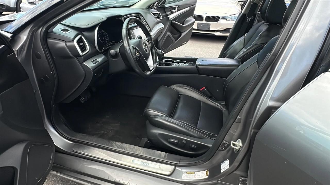 Nissan Maxima  2016