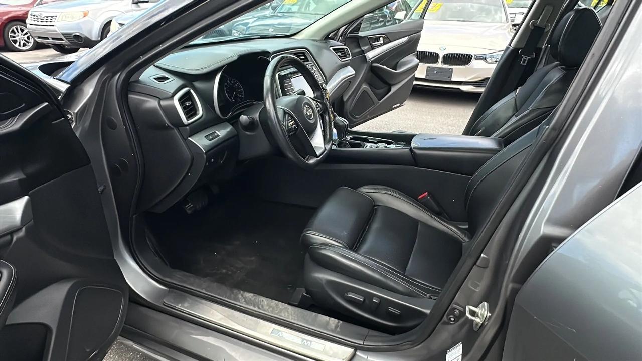 Nissan Maxima  2016