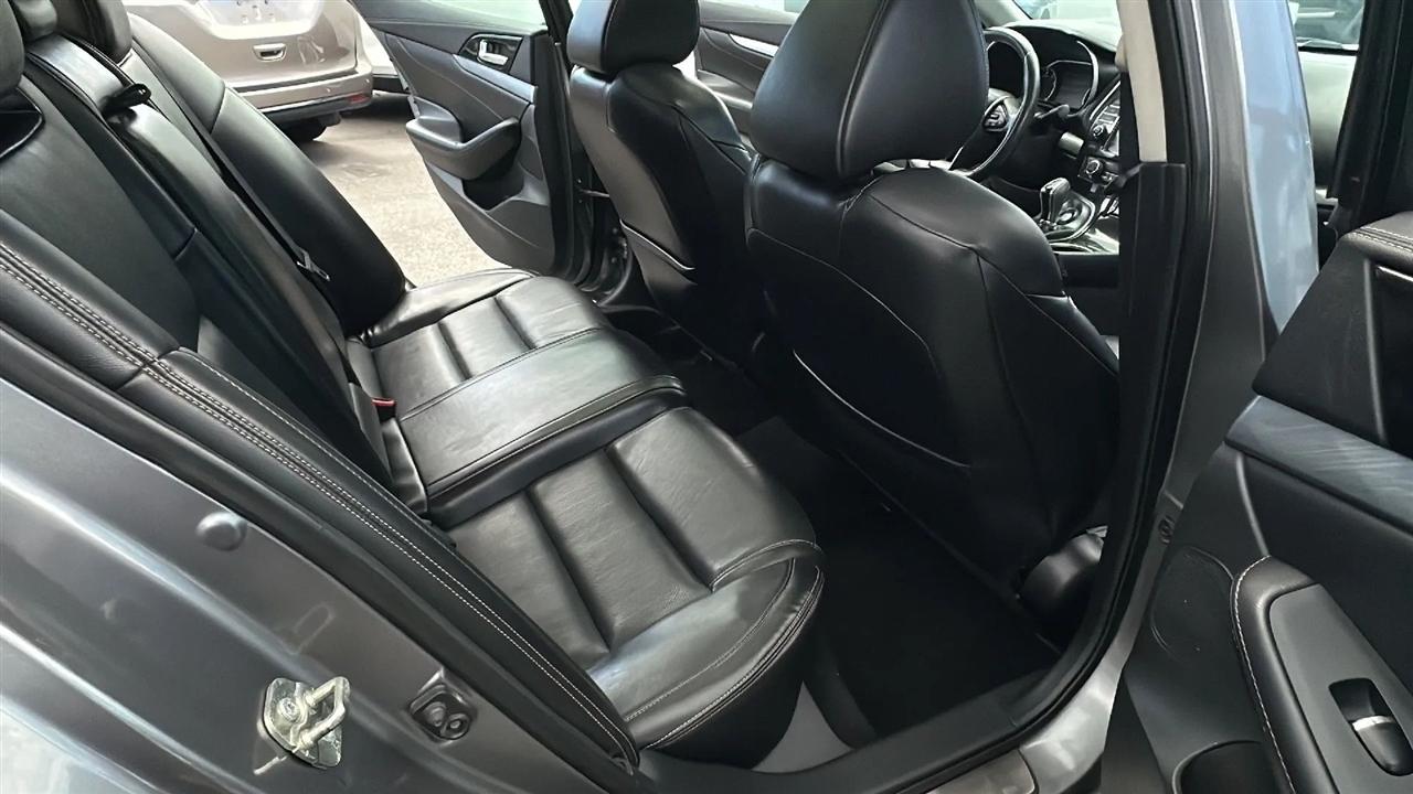 Nissan Maxima  2016