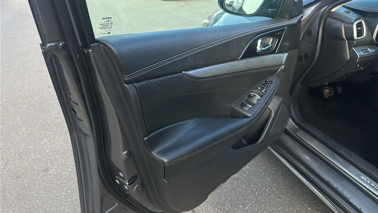 Nissan Maxima  2016