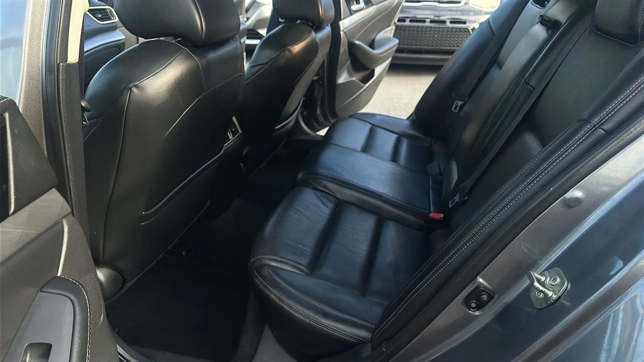 Nissan Maxima  2016