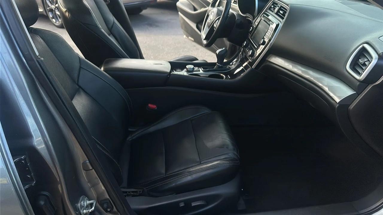 Nissan Maxima  2016