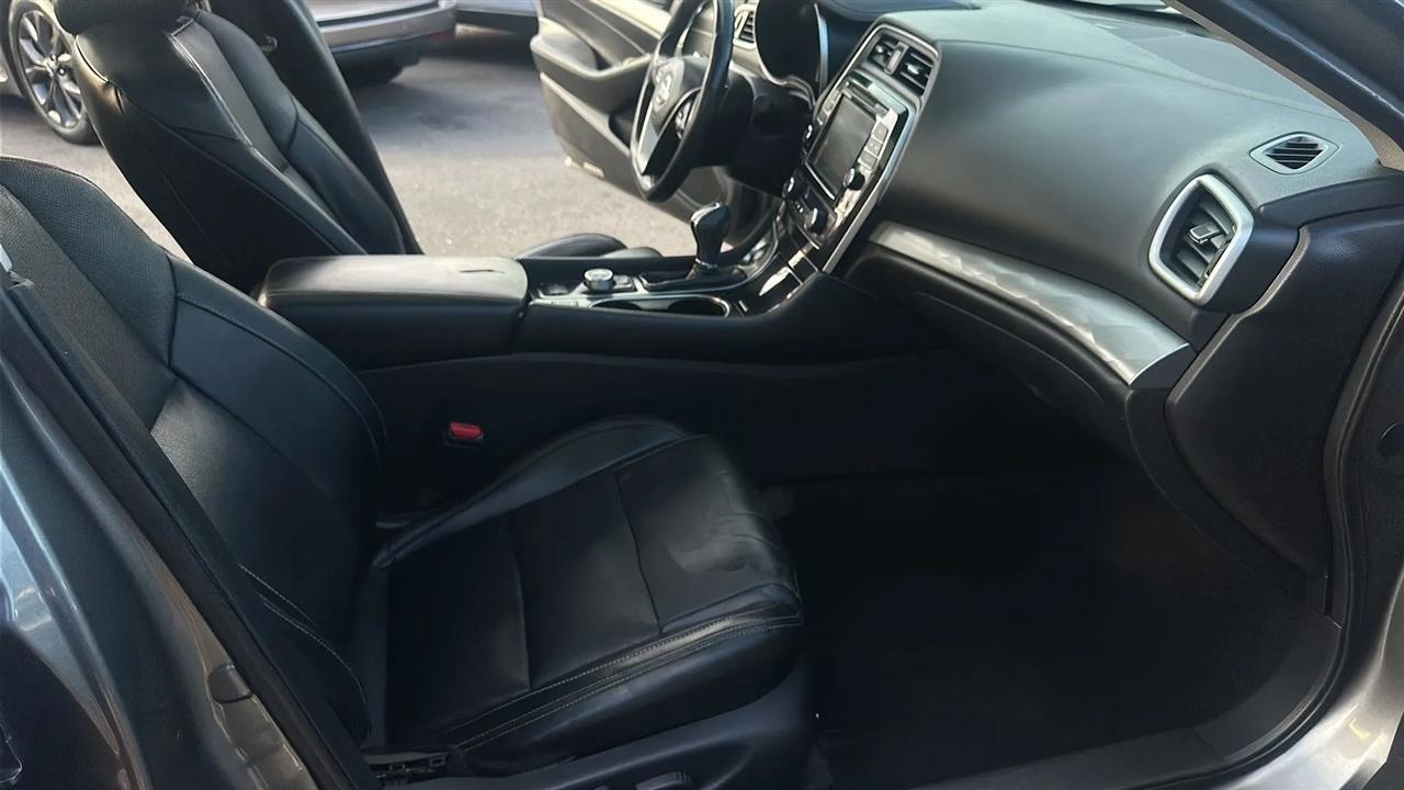 Nissan Maxima  2016