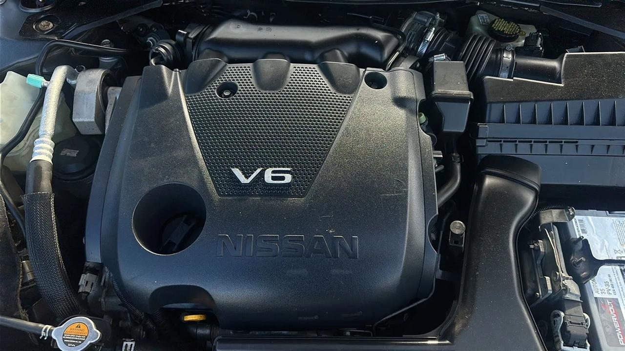 Nissan Maxima  2016