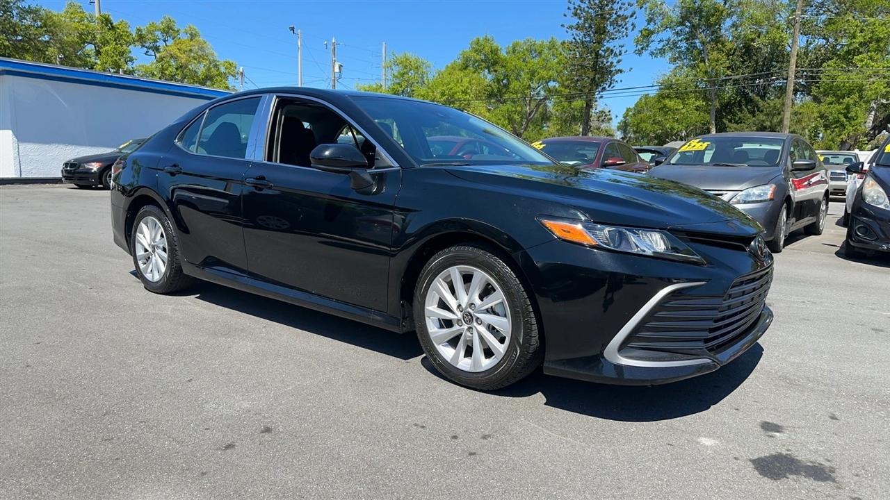 Toyota Camry LE Auto (Natl) 2024