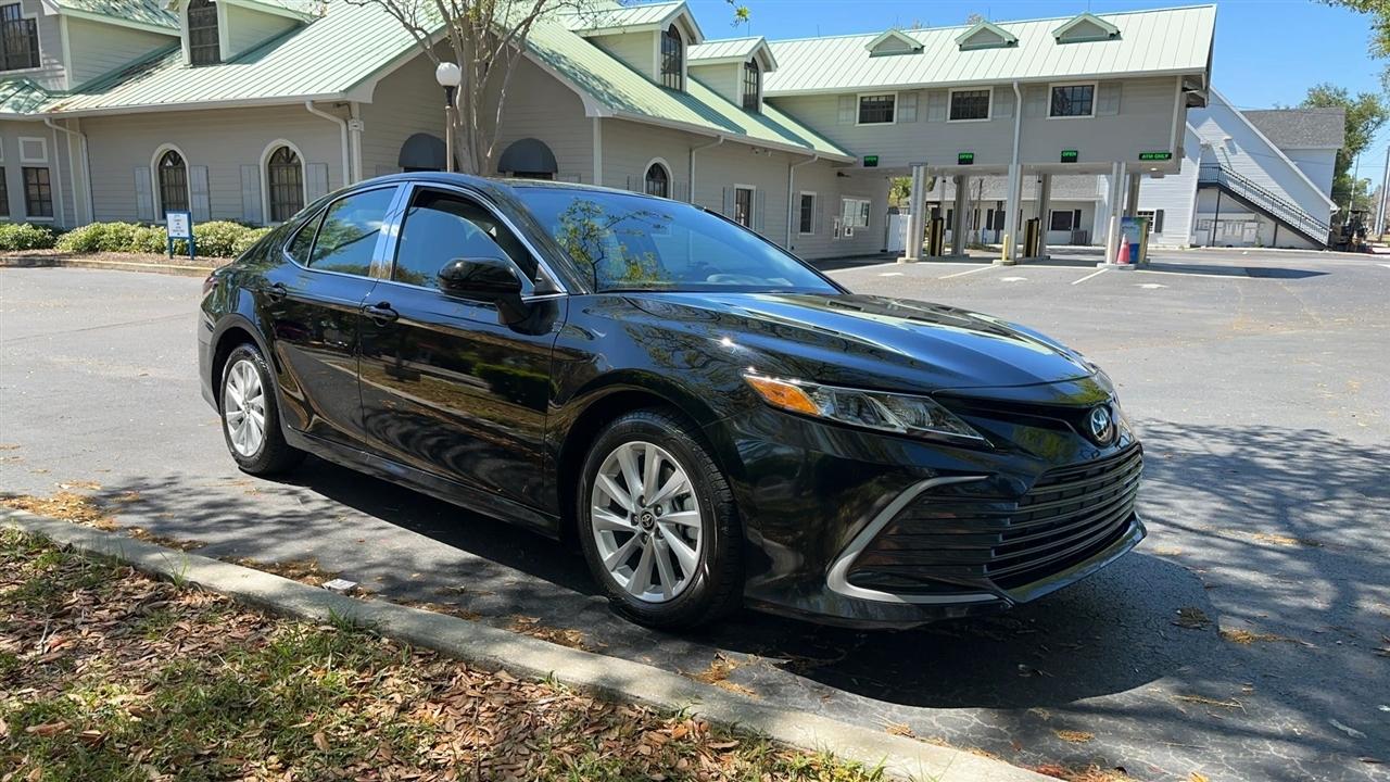 Toyota Camry LE Auto (Natl) 2024