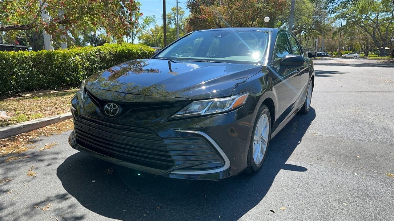 Toyota Camry LE Auto (Natl) 2024