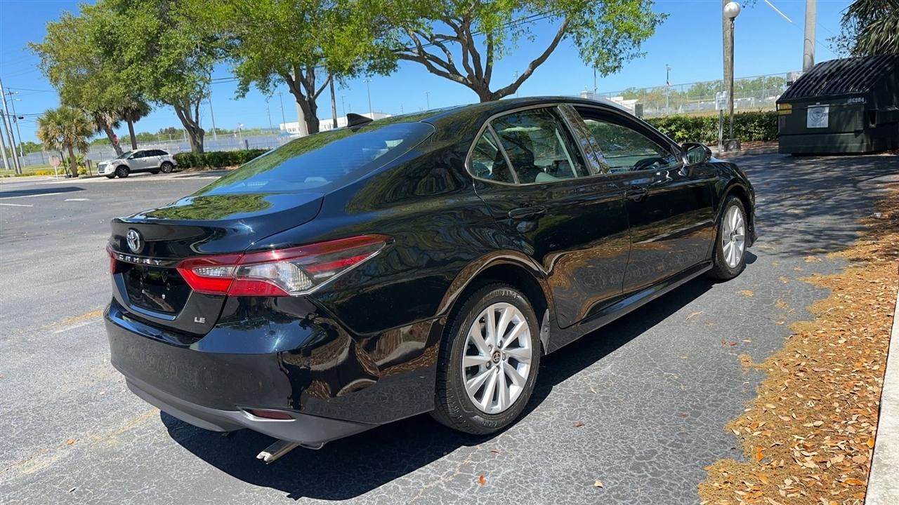 Toyota Camry LE Auto (Natl) 2024