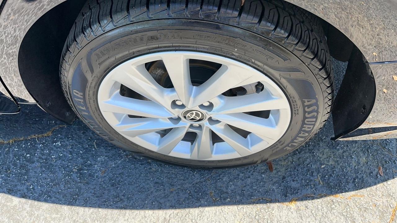 Toyota Camry LE Auto (Natl) 2024