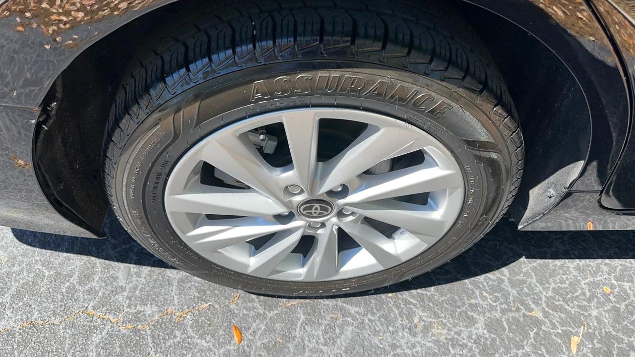 Toyota Camry LE Auto (Natl) 2024