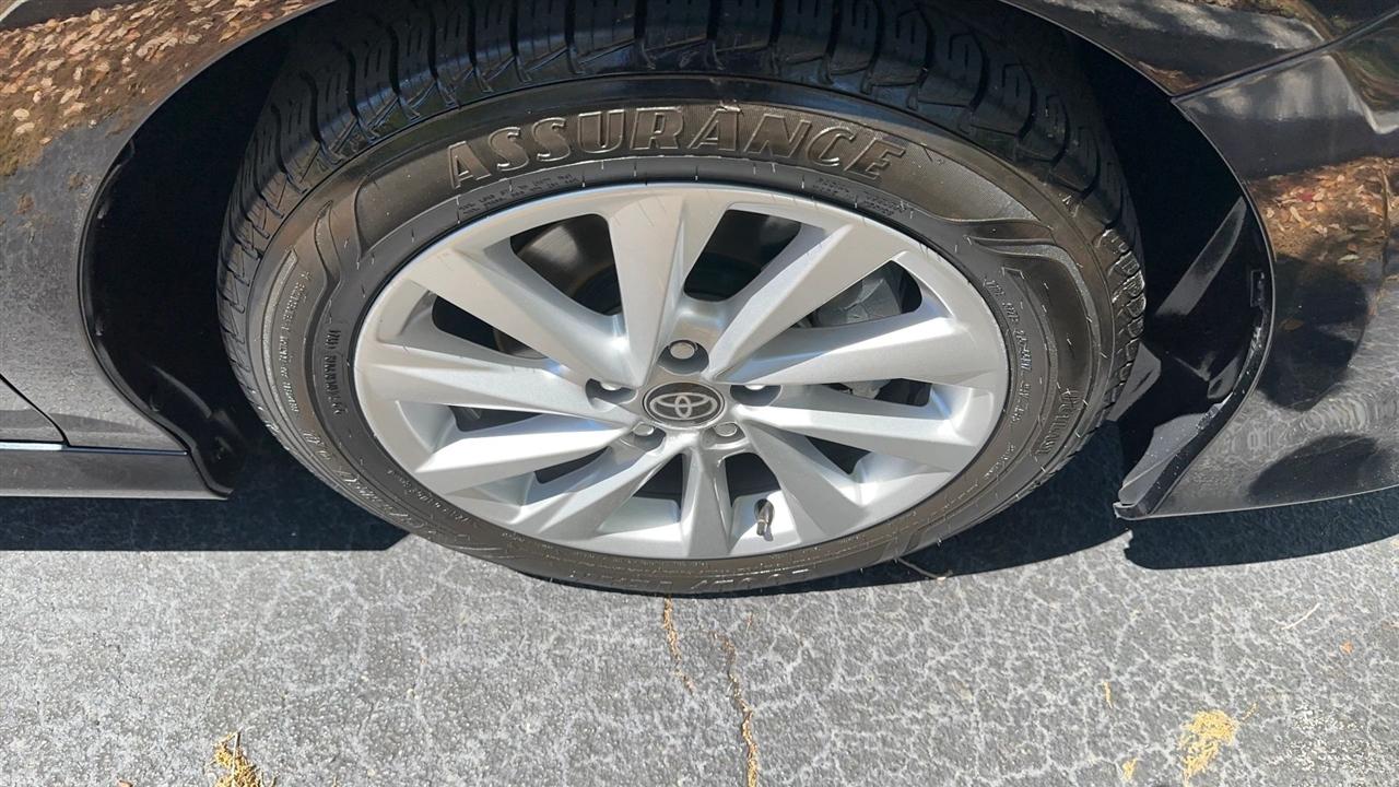 Toyota Camry LE Auto (Natl) 2024