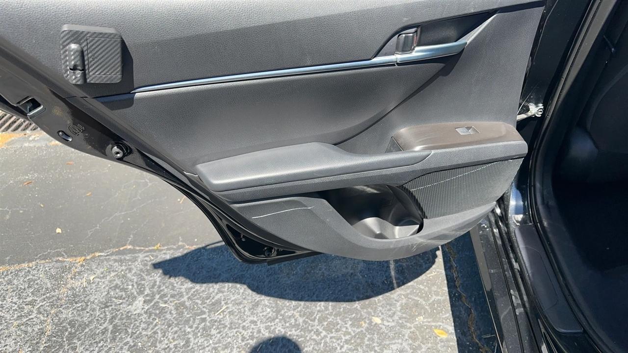 Toyota Camry LE Auto (Natl) 2024