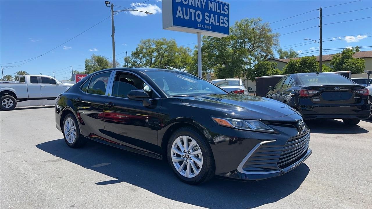 Toyota Camry LE Auto (Natl) 2024