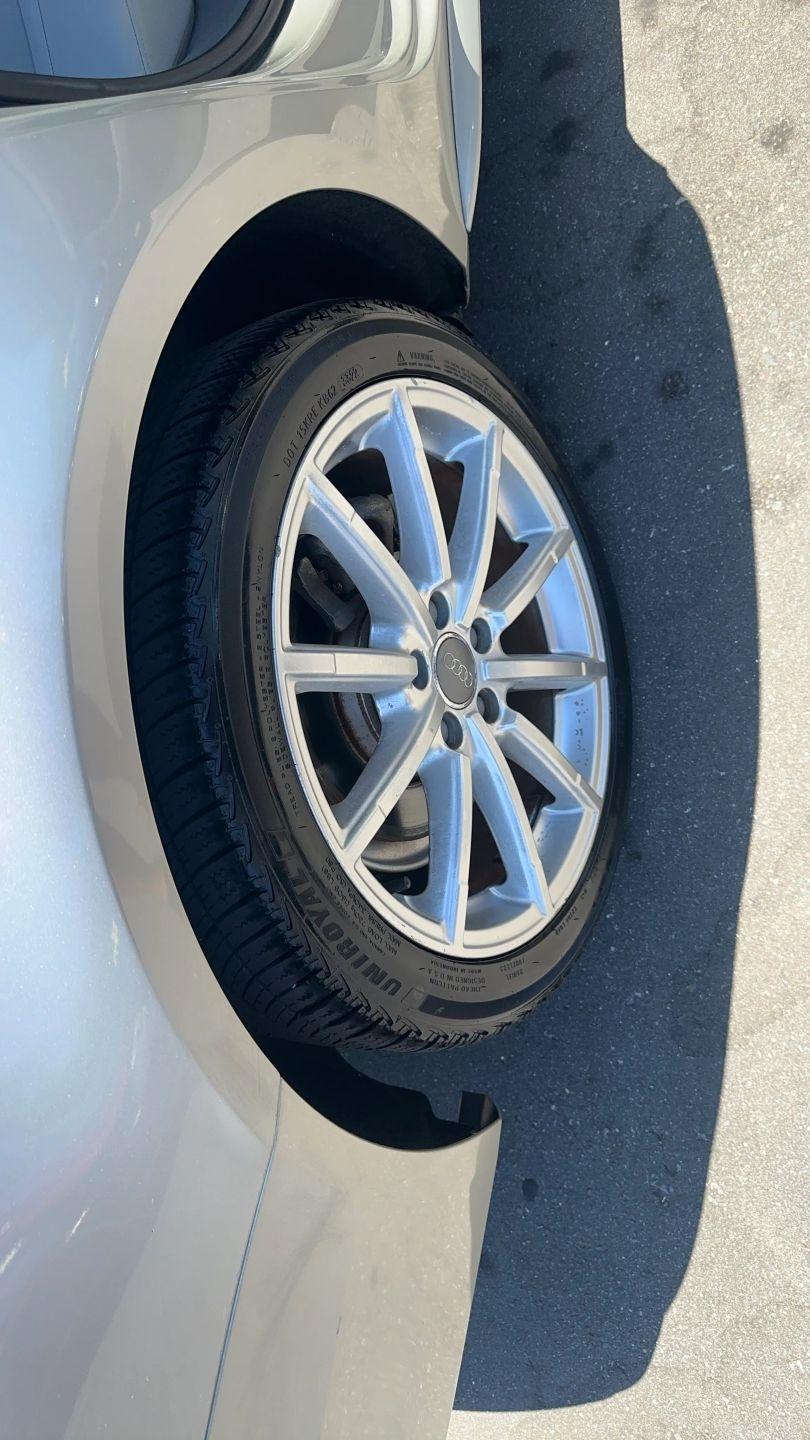 Audi A4 4dr Sdn CVT FrontTrak 2.0T Premium Plus 2014