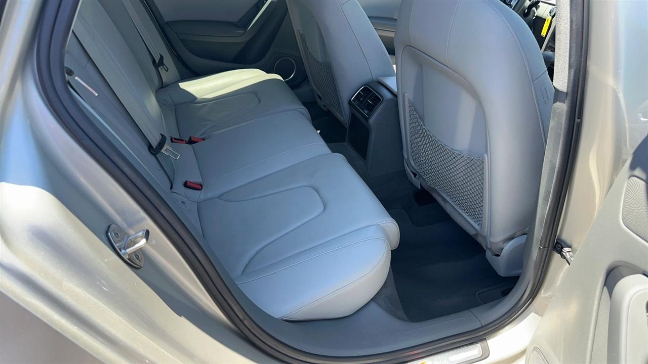 Audi A4 4dr Sdn CVT FrontTrak 2.0T Premium Plus 2014