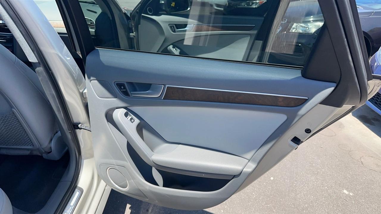 Audi A4 4dr Sdn CVT FrontTrak 2.0T Premium Plus 2014