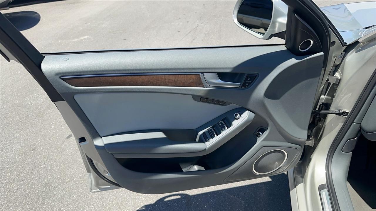 Audi A4 4dr Sdn CVT FrontTrak 2.0T Premium Plus 2014