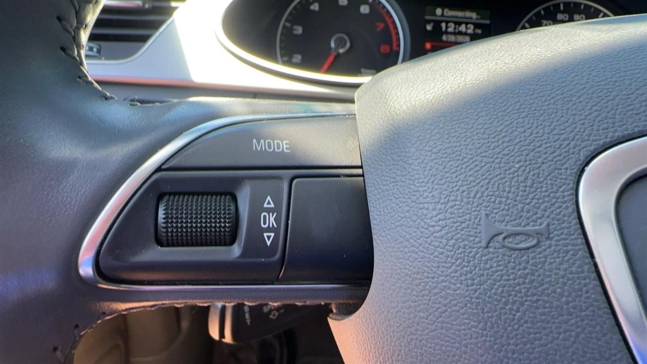 Audi A4 4dr Sdn CVT FrontTrak 2.0T Premium Plus 2014