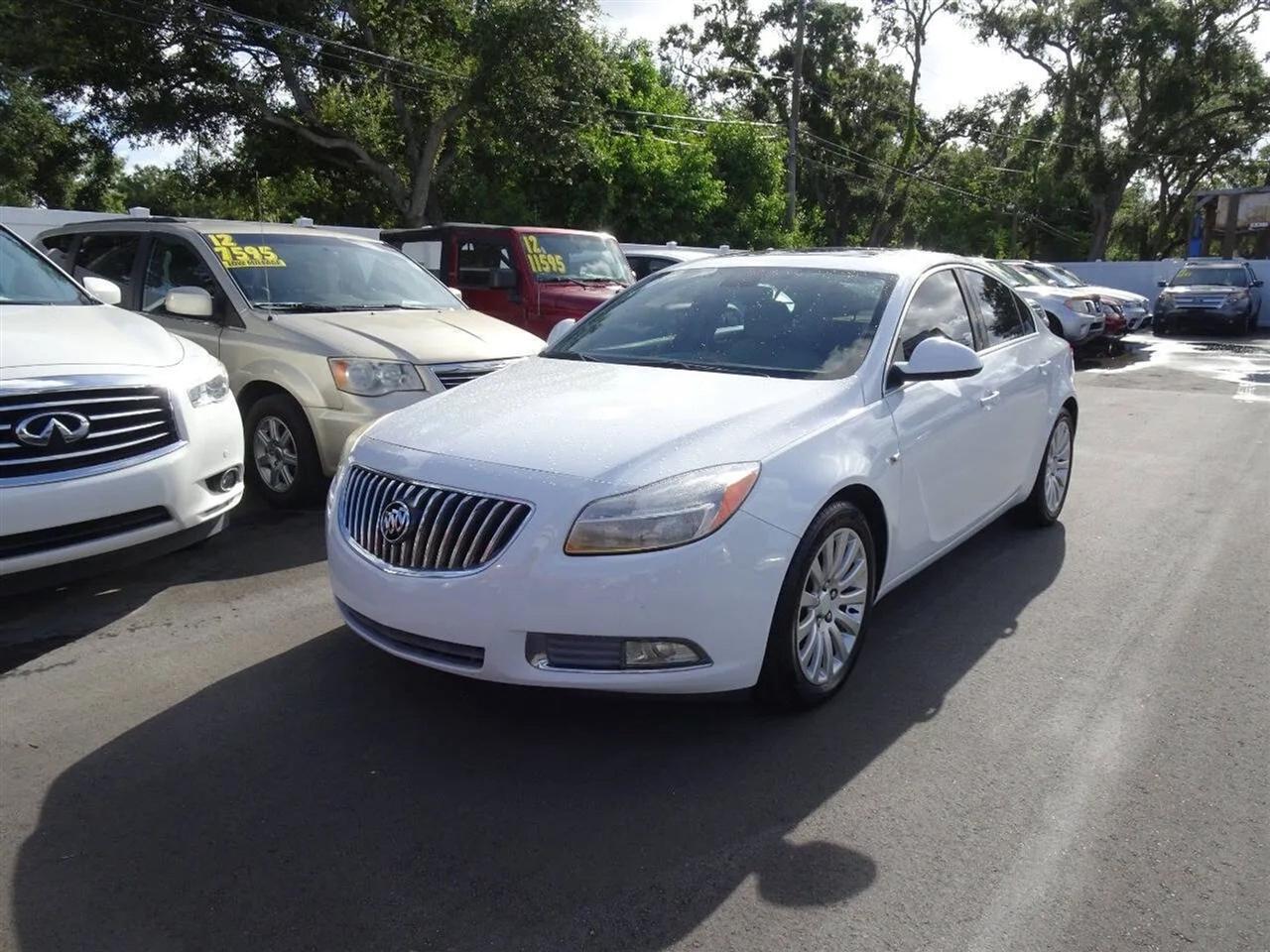 Buick Regal 4dr Sdn CXL RL2 (Russelsheim) *Ltd Avail* 2011