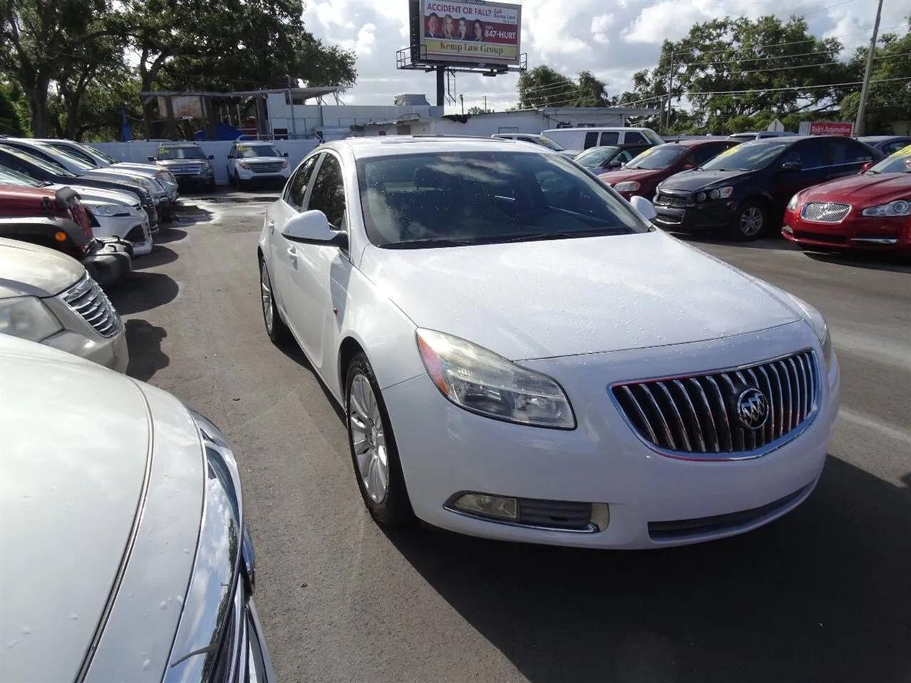Buick Regal 4dr Sdn CXL RL2 (Russelsheim) *Ltd Avail* 2011