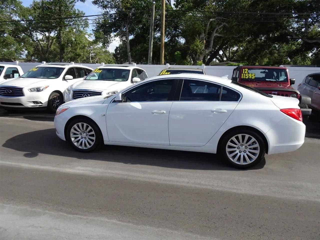 Buick Regal 4dr Sdn CXL RL2 (Russelsheim) *Ltd Avail* 2011