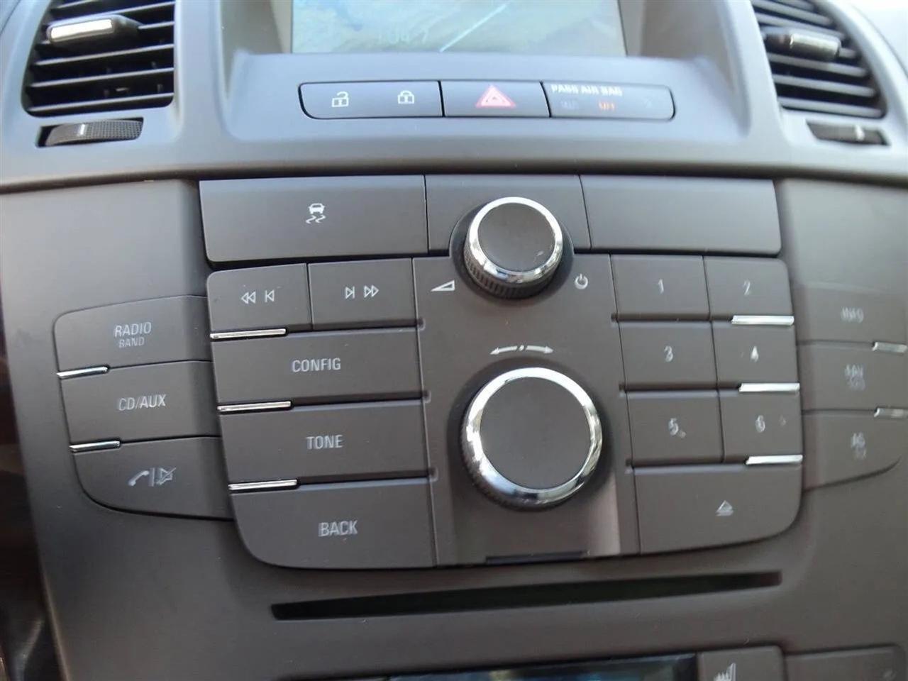 Buick Regal 4dr Sdn CXL RL2 (Russelsheim) *Ltd Avail* 2011