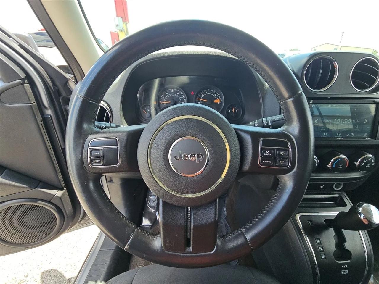 Jeep Patriot 4WD 4dr Latitude 2015